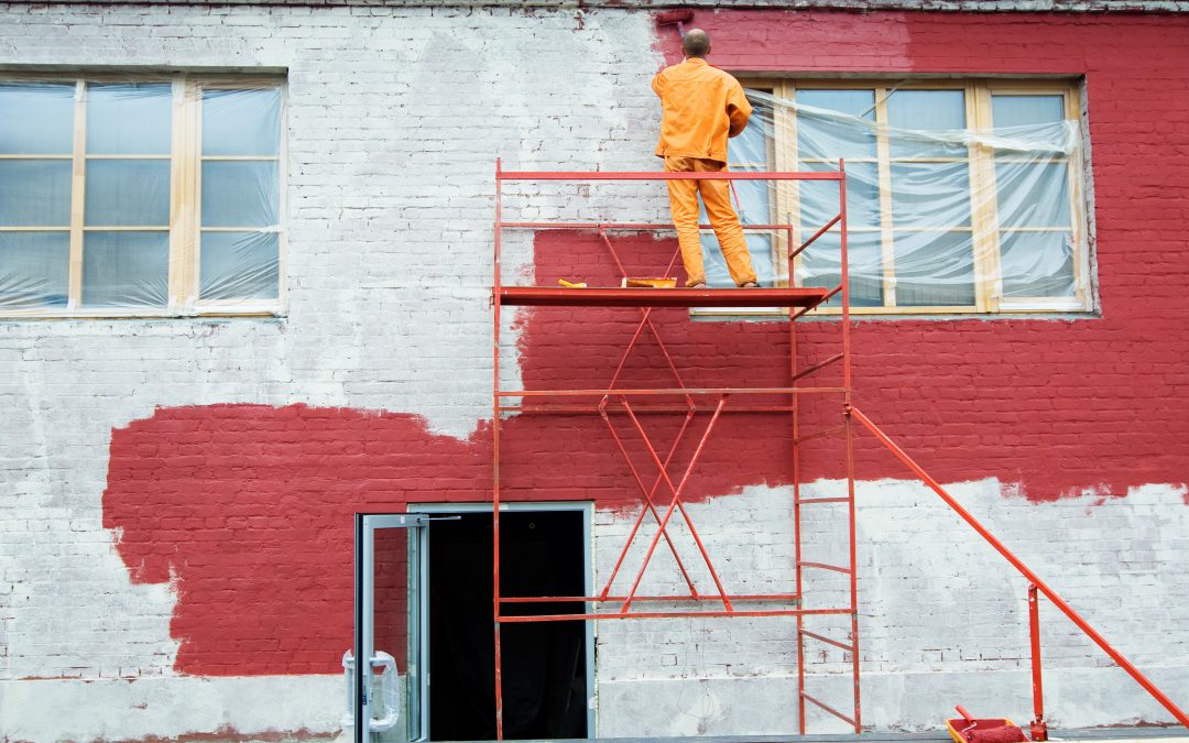 6 Warning Signs to Watch for When Hiring a Commercial Painting Company