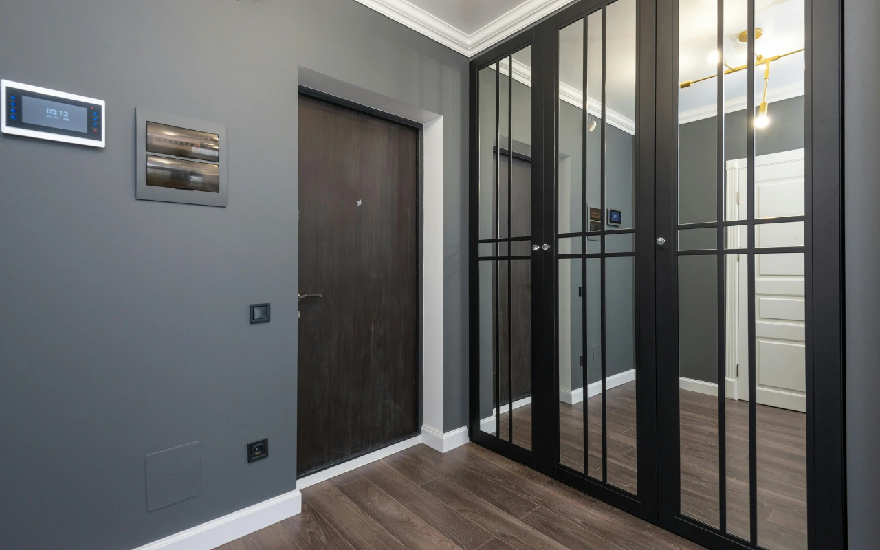 Why Grey House Paint is the Best Choice for Modern Exterior - Stretch Paints